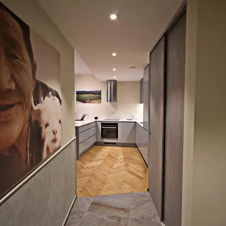 Fabulous Location Deluxe Apartman