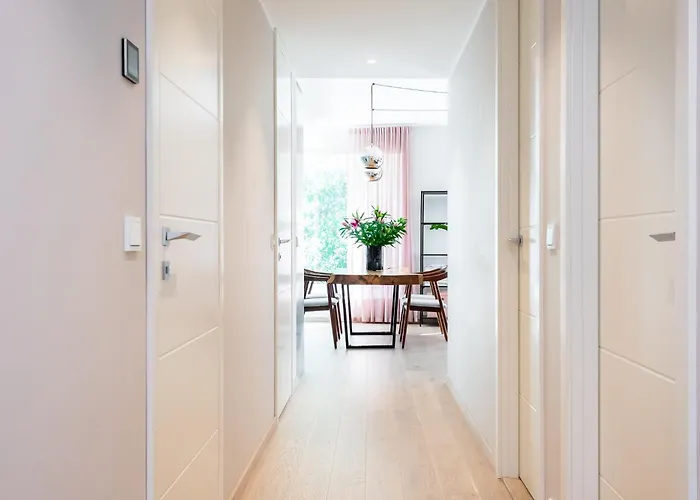 Fabulous Location Deluxe