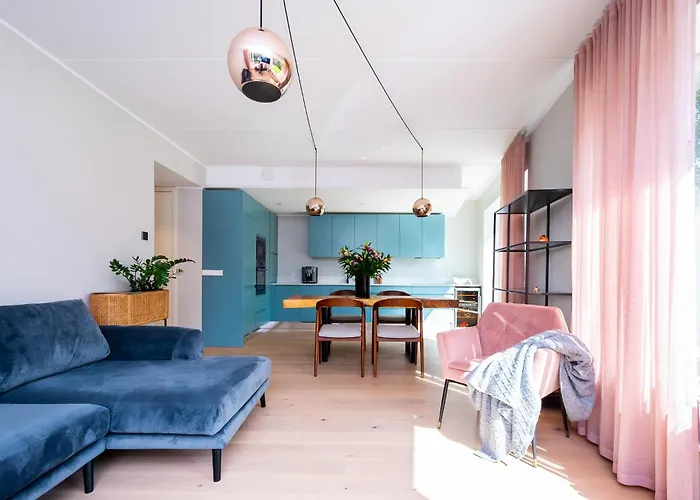 Fabulous Location Deluxe *