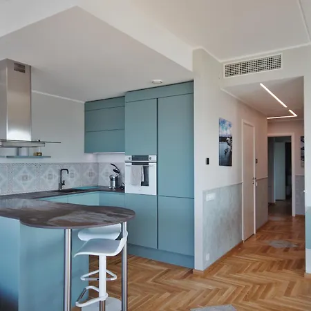 Fabulous Location Deluxe *